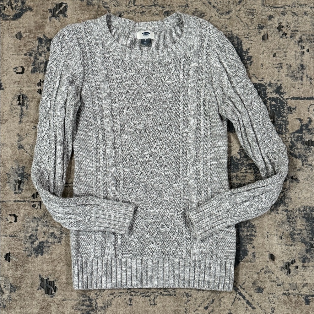Old Navy Cable-Knit Sweater size small